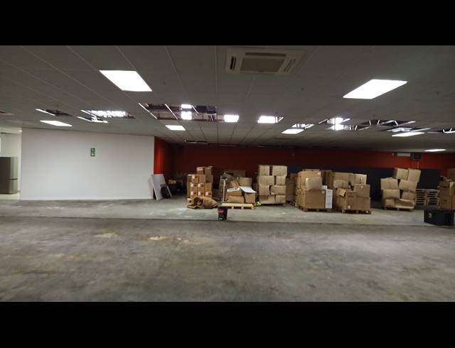 1,700M² WAREHOUSE TO LET IN MAITLAND